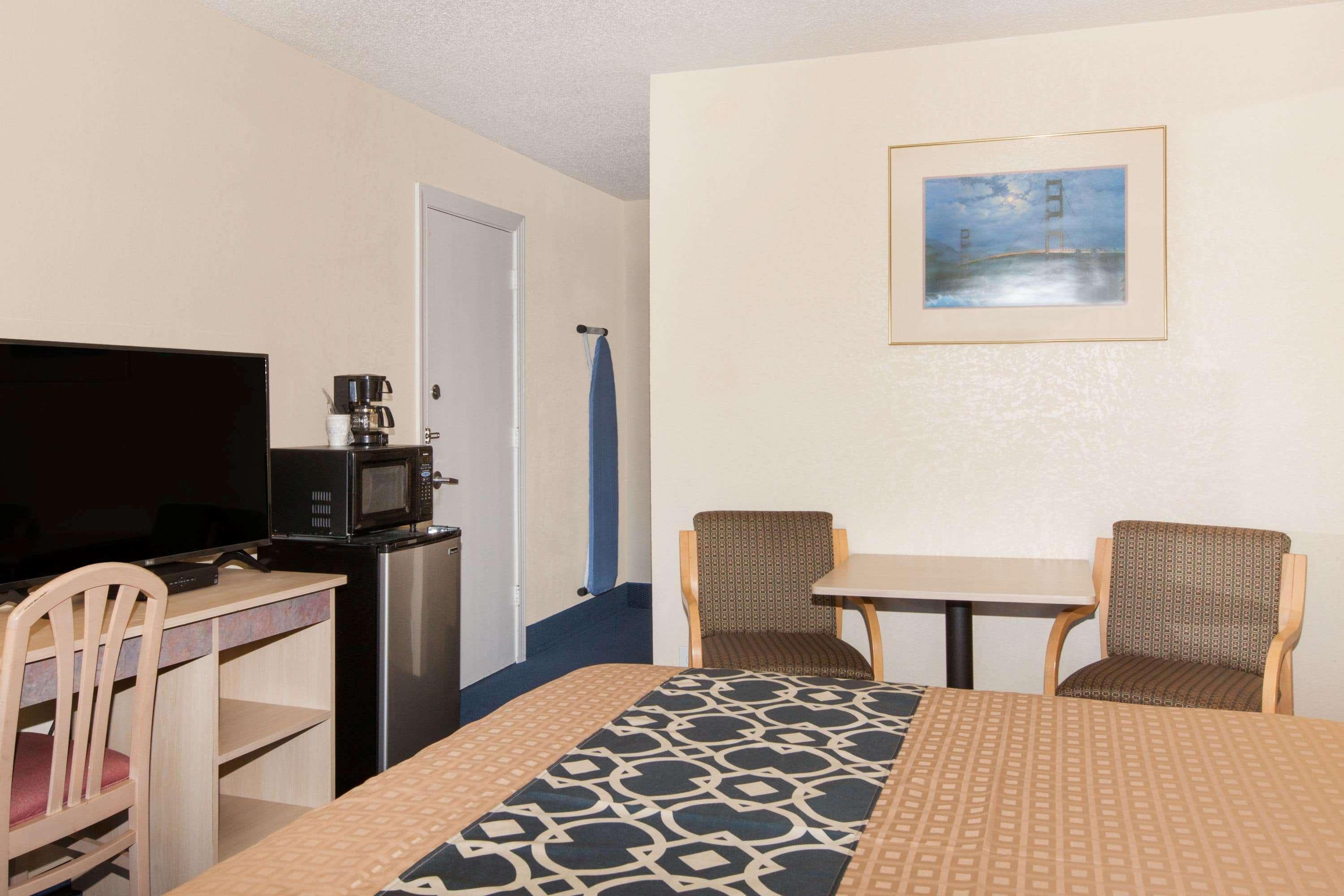 Travelodge By Wyndham Los Banos Ca Exteriör bild